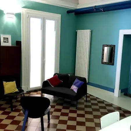 Gemmellaro 32 * Catânia