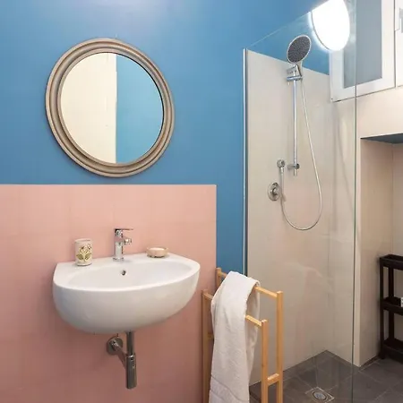 Gemmellaro 32 Apartment *